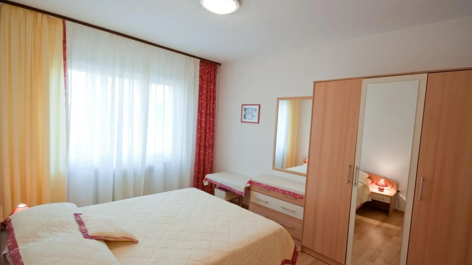 Sunny Street Apartments 2 Rovinj 0*,  Kroatien